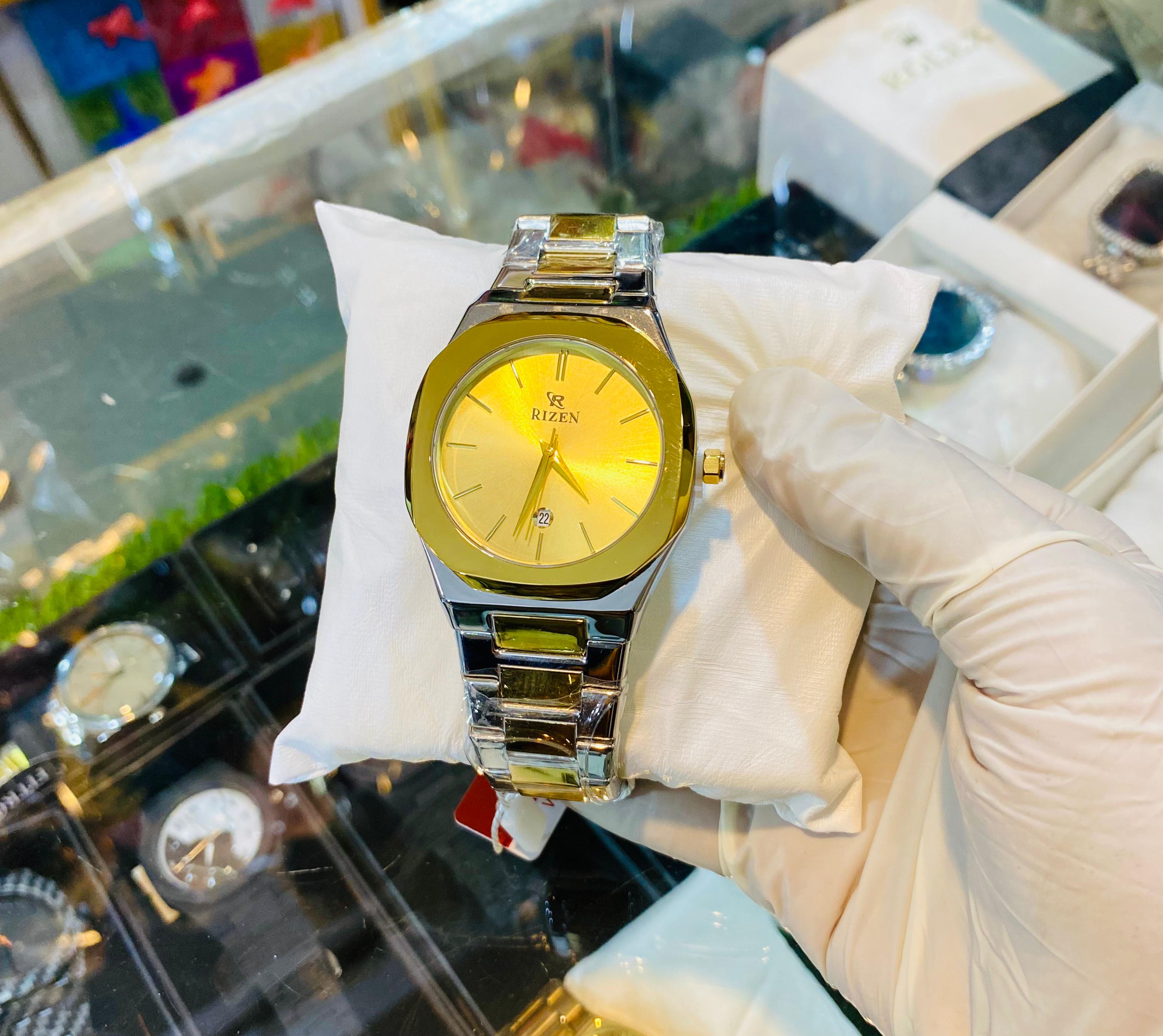 Gilded Horizon Premium Analog Watch