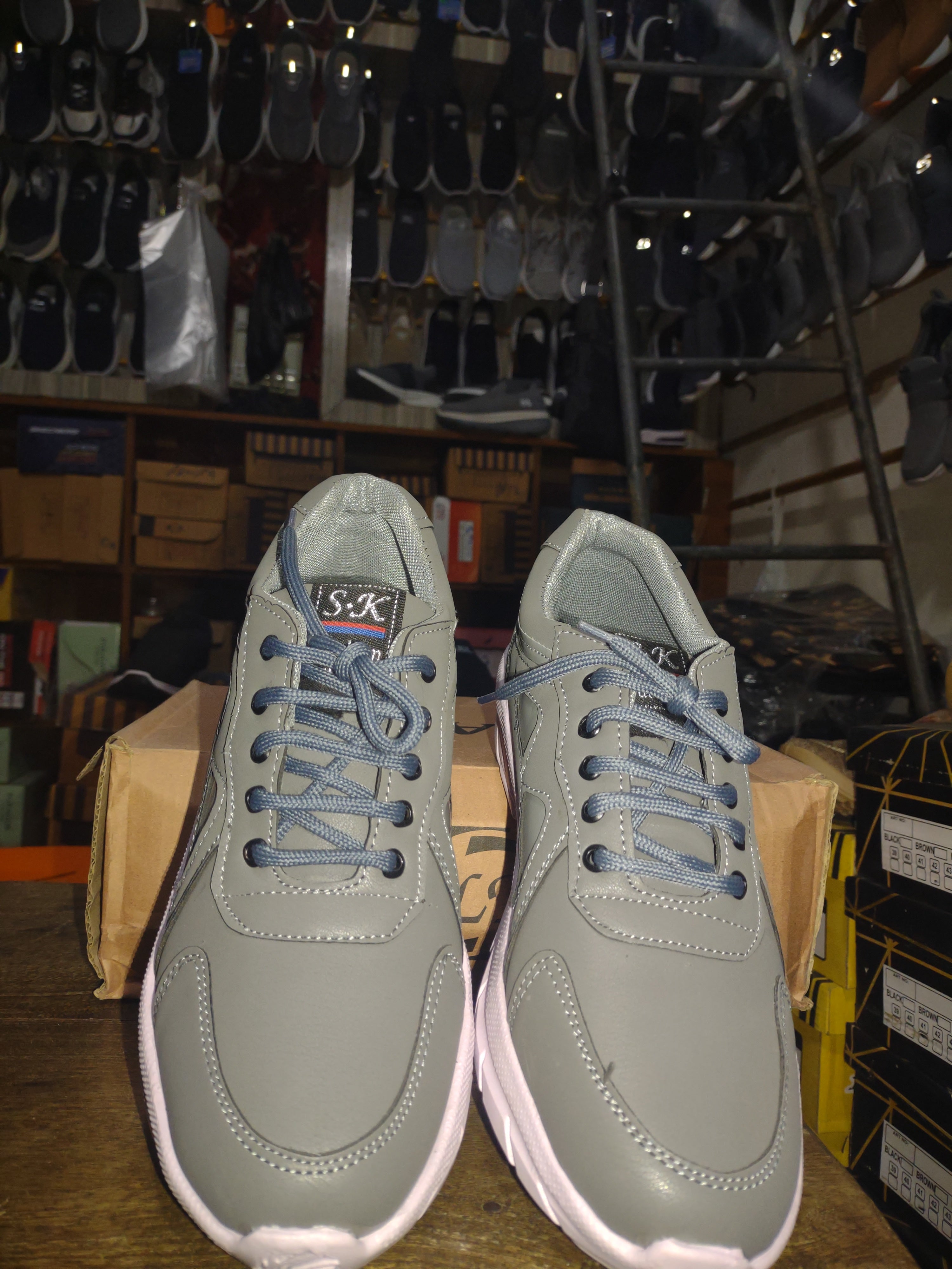 UrbanFlex Pro Comfort Sneakers – Grey Edition